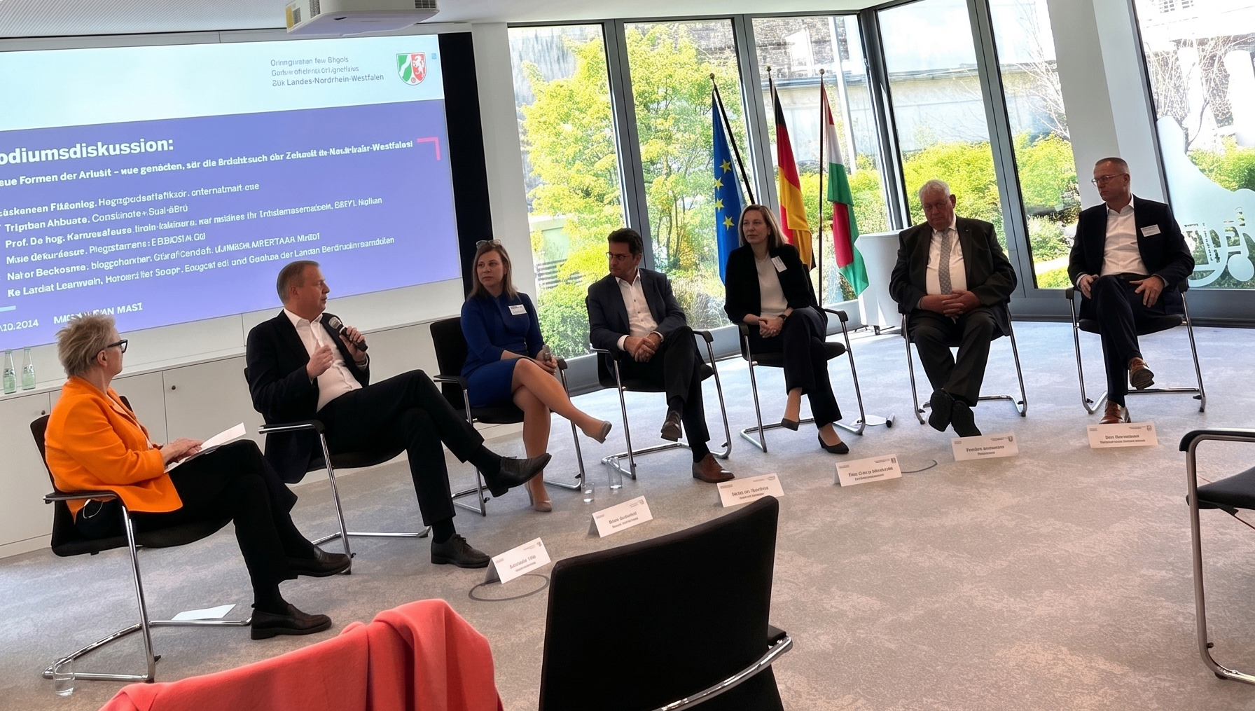 Podiumsdiskussion im NRW-Arbeitsministerium